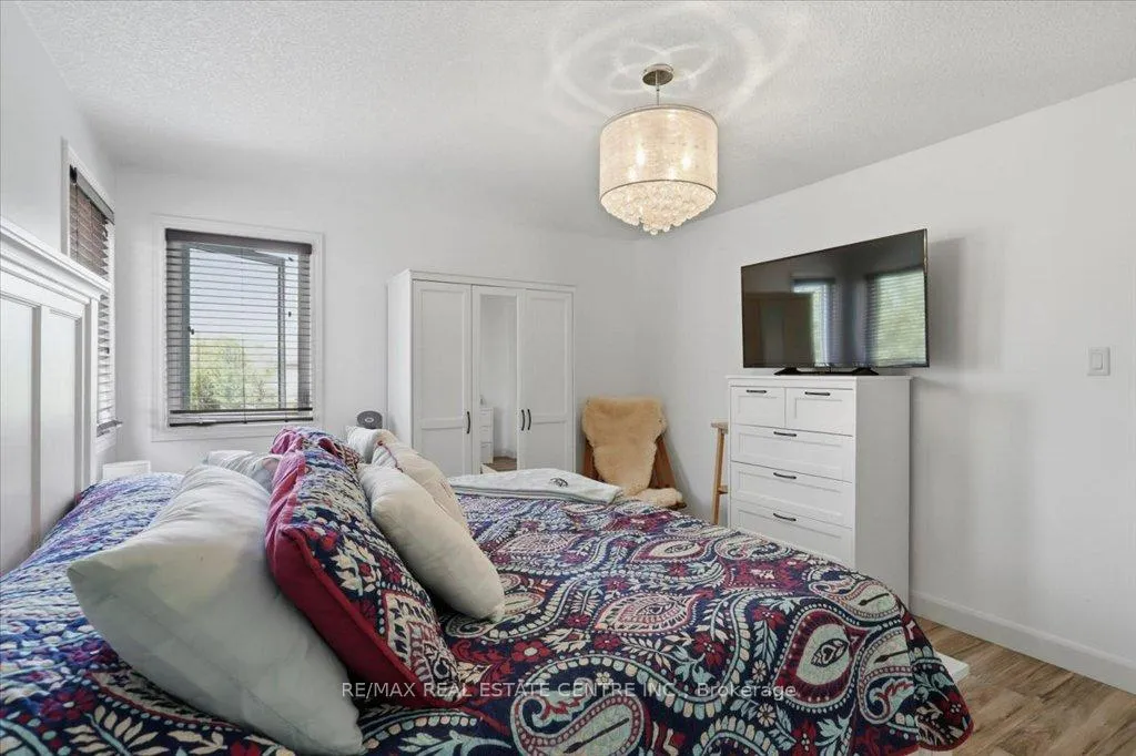 Photo 26 of 126 Goldschmidt Crescent, Wilmot — HOMEH