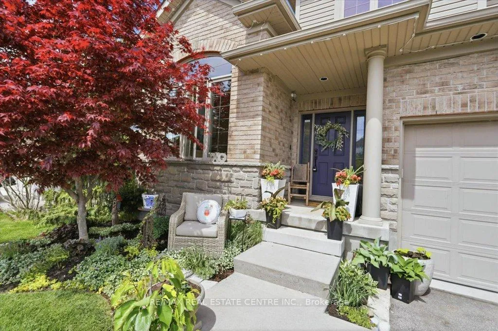 Photo 41 of 126 Goldschmidt Crescent, Wilmot — HOMEH
