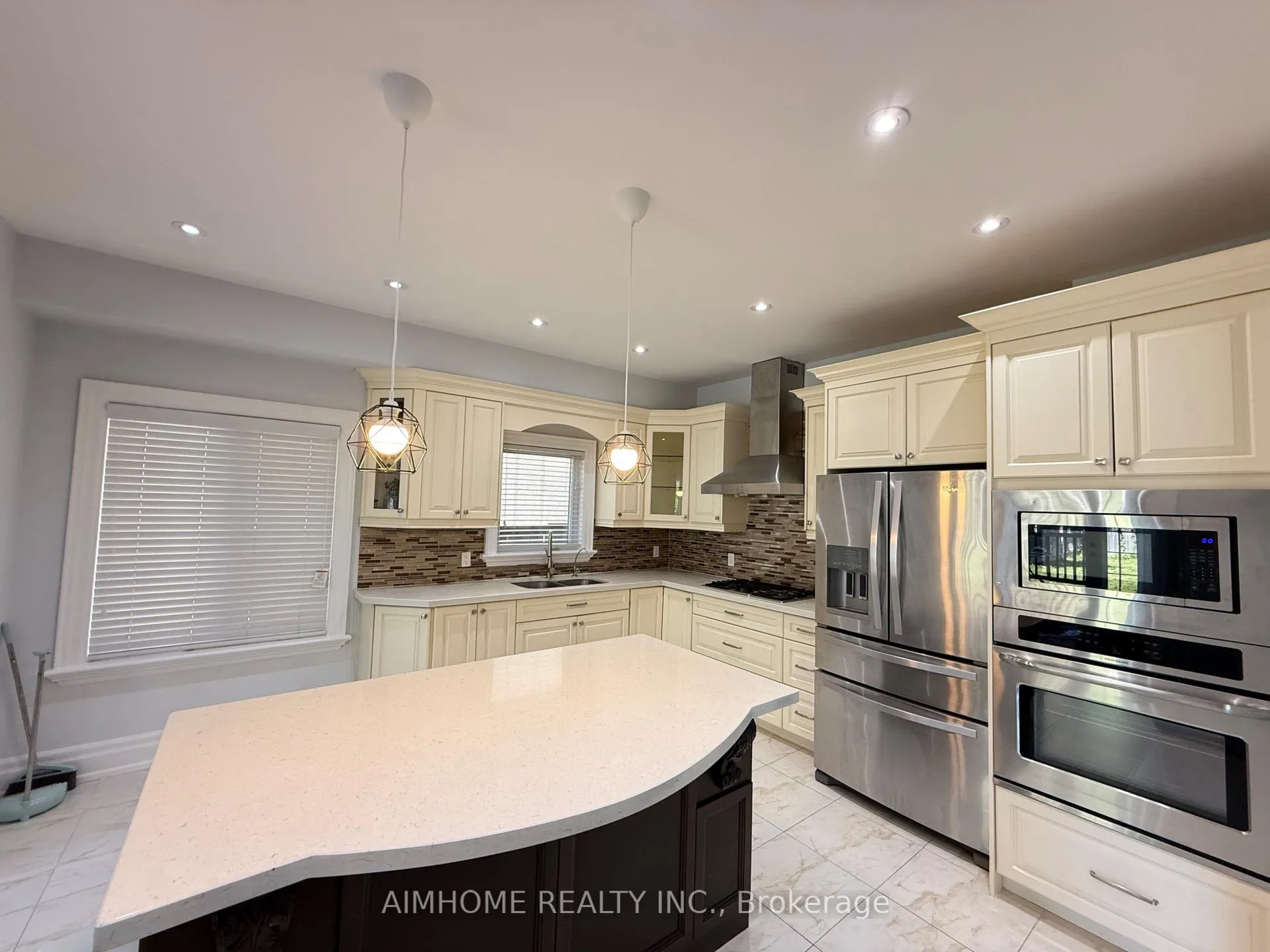 Photo 5 of 150 Aylesworth Avenue, Scarborough, Birchcliffe-Cliffside — HOMEH