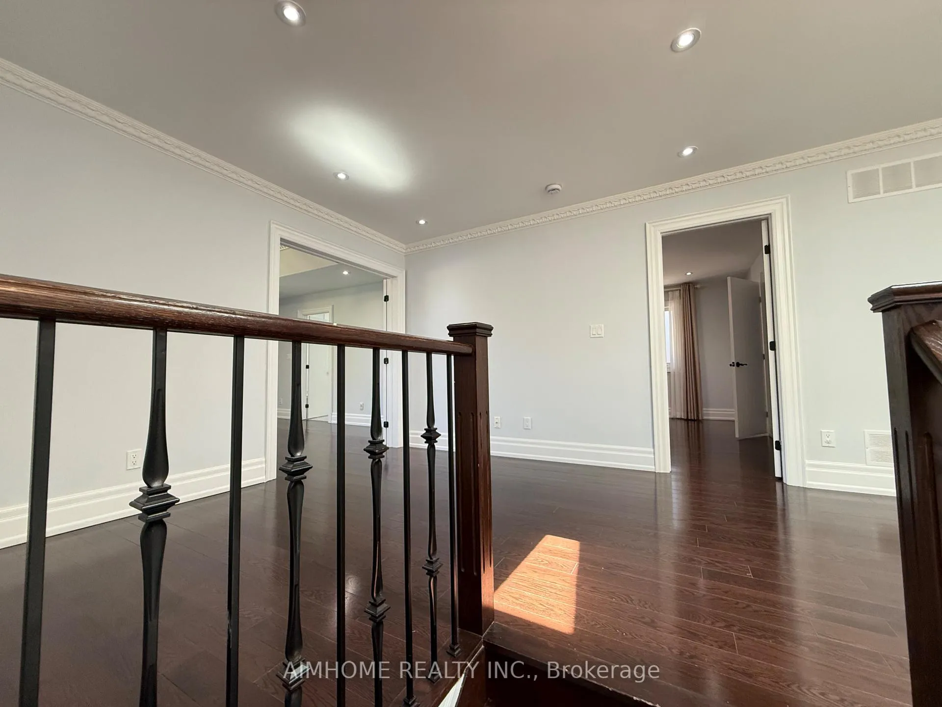 Photo 21 of 150 Aylesworth Avenue, Scarborough, Birchcliffe-Cliffside — HOMEH