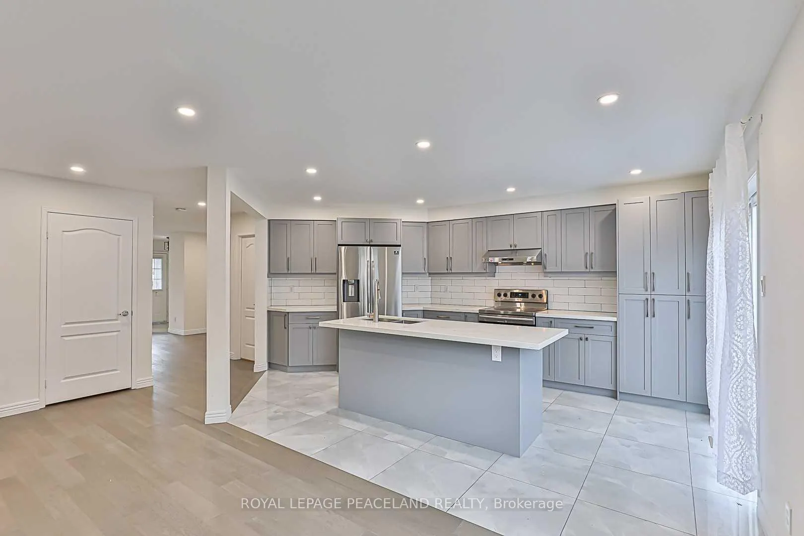 Photo 11 of 241 Fred Mclaren Boulevard, Markham, Wismer — HOMEH