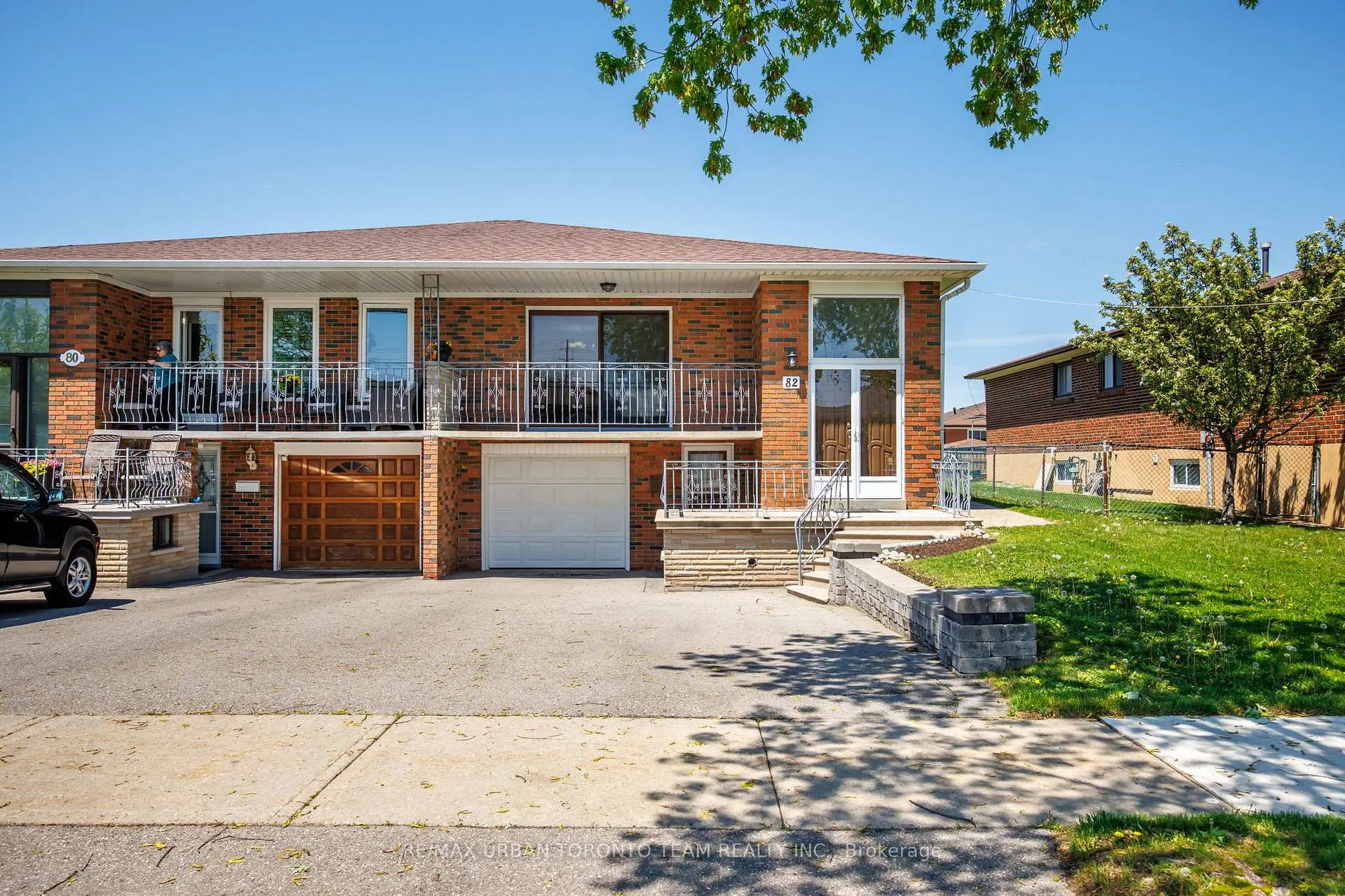 Photo 1 of 82 Button Road, Vaughan, West Woodbridge — HOMEH