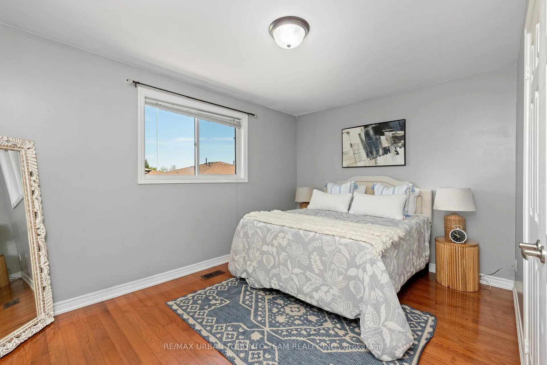 Photo 13 of 82 Button Road, Vaughan, West Woodbridge — HOMEH