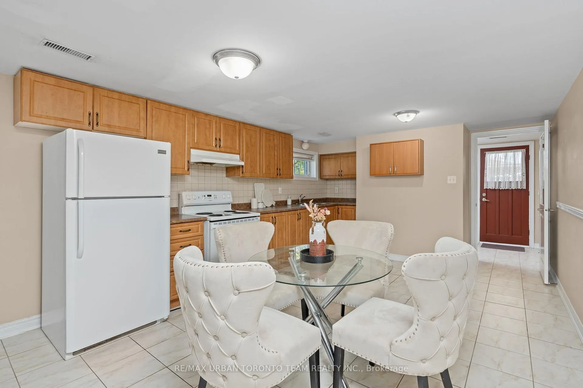 Photo 19 of 82 Button Road, Vaughan, West Woodbridge — HOMEH