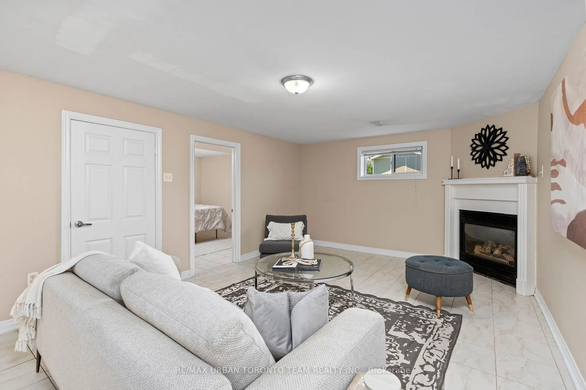 Photo 21 of 82 Button Road, Vaughan, West Woodbridge — HOMEH