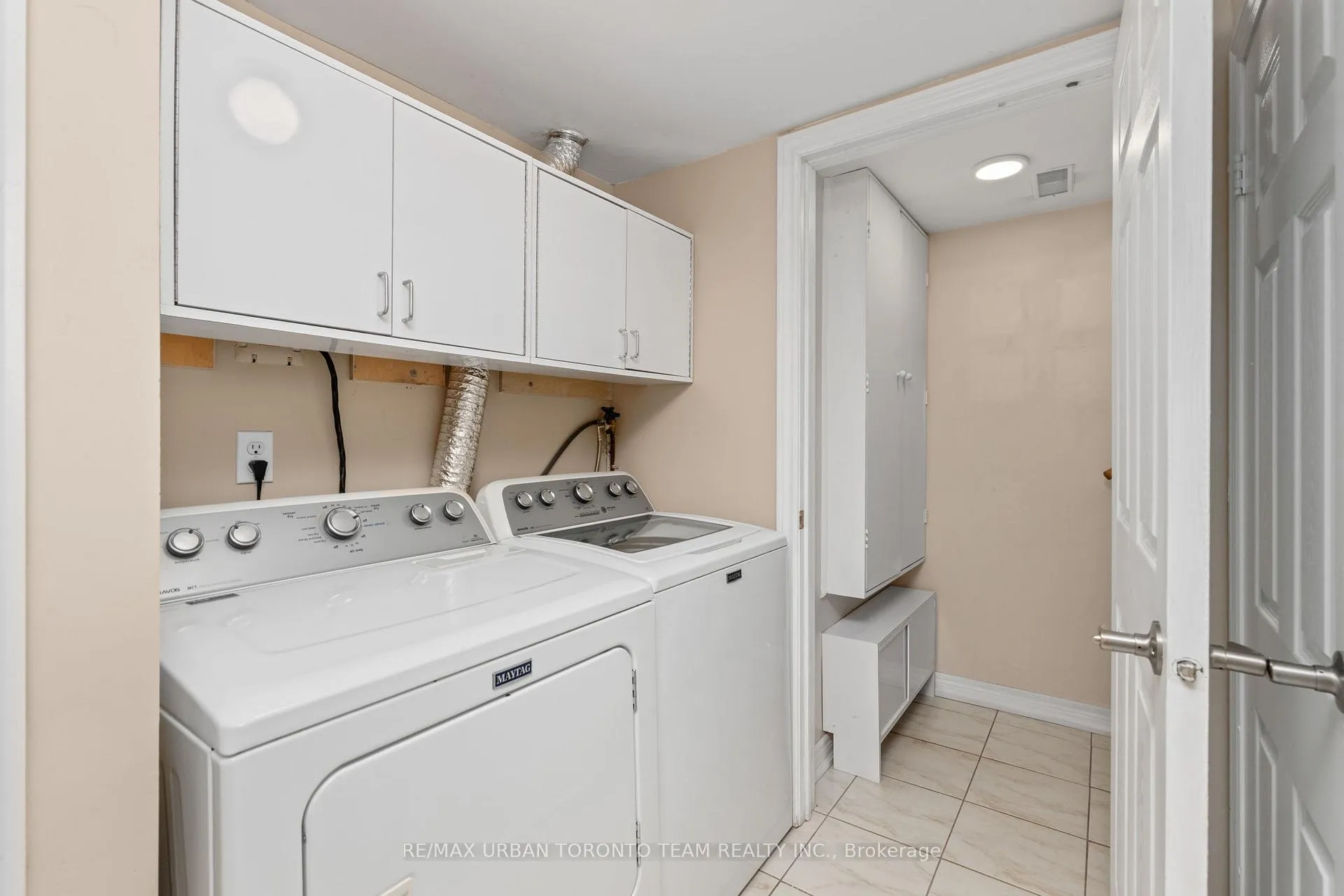 Photo 25 of 82 Button Road, Vaughan, West Woodbridge — HOMEH