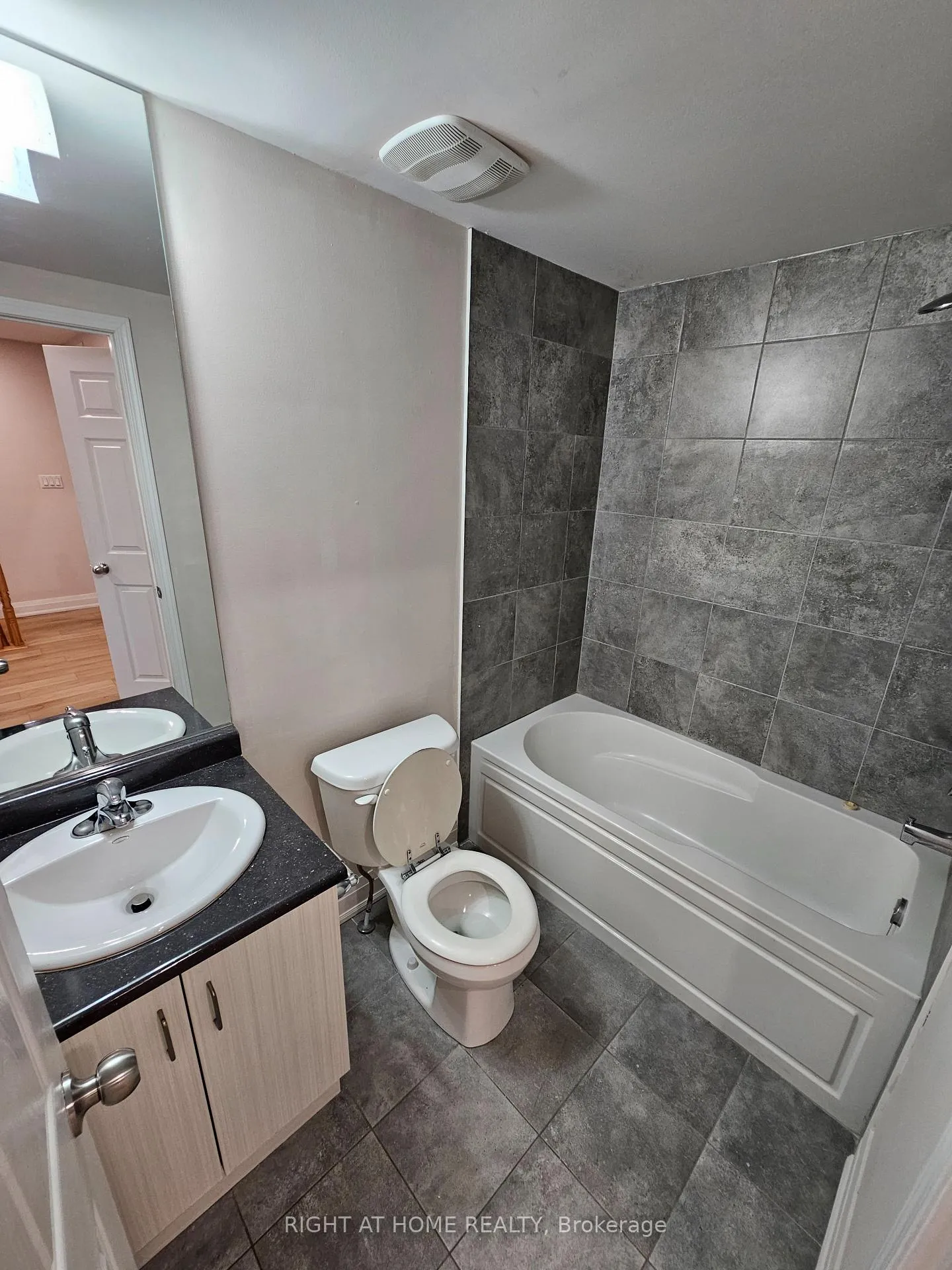 Photo 13 of Unit 4, 1040 Elton Way E, Whitby, Pringle Creek — HOMEH