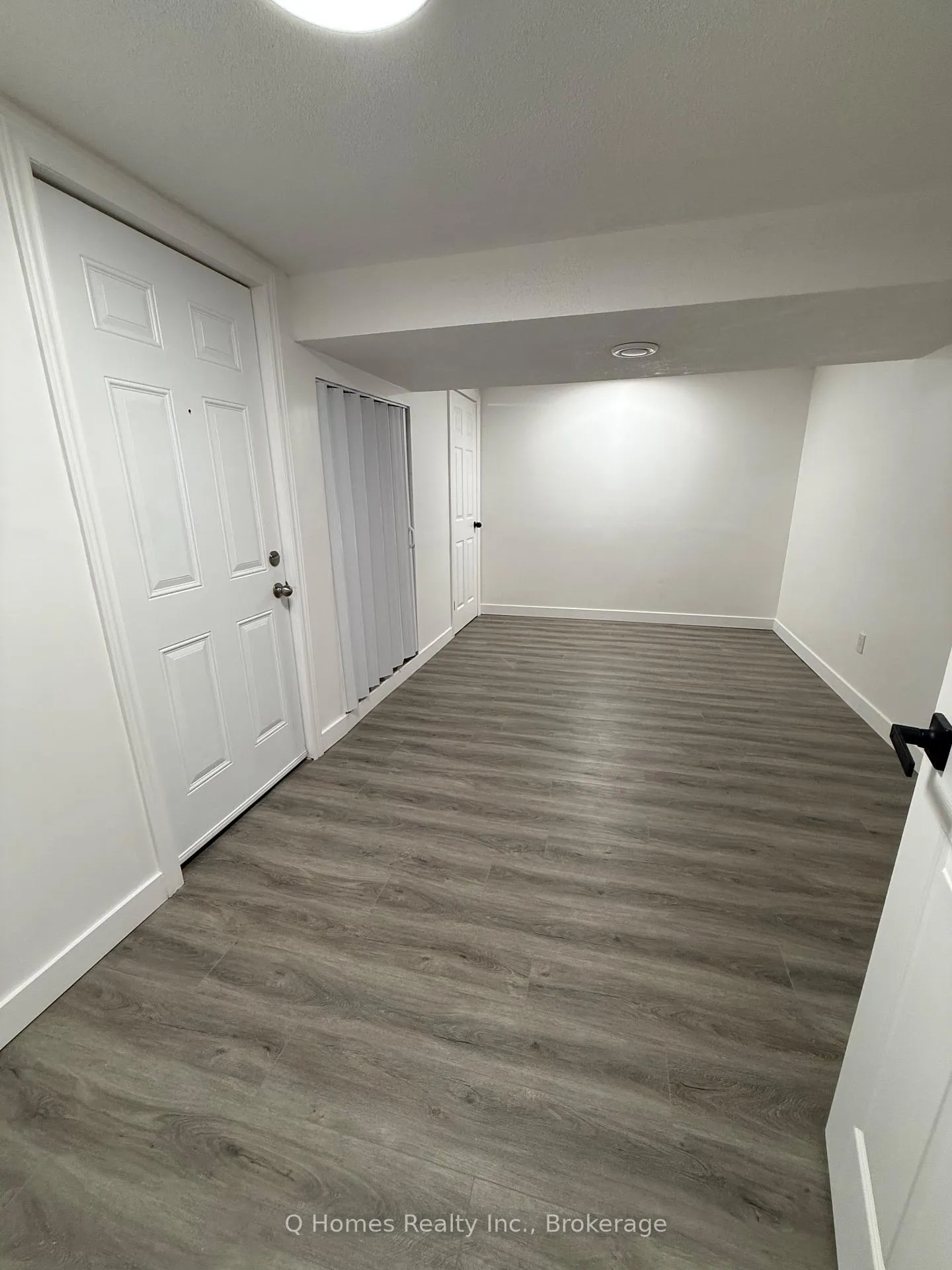 Photo 24 of 316E Bluevale Street N, Waterloo, Lincoln Heights — HOMEH