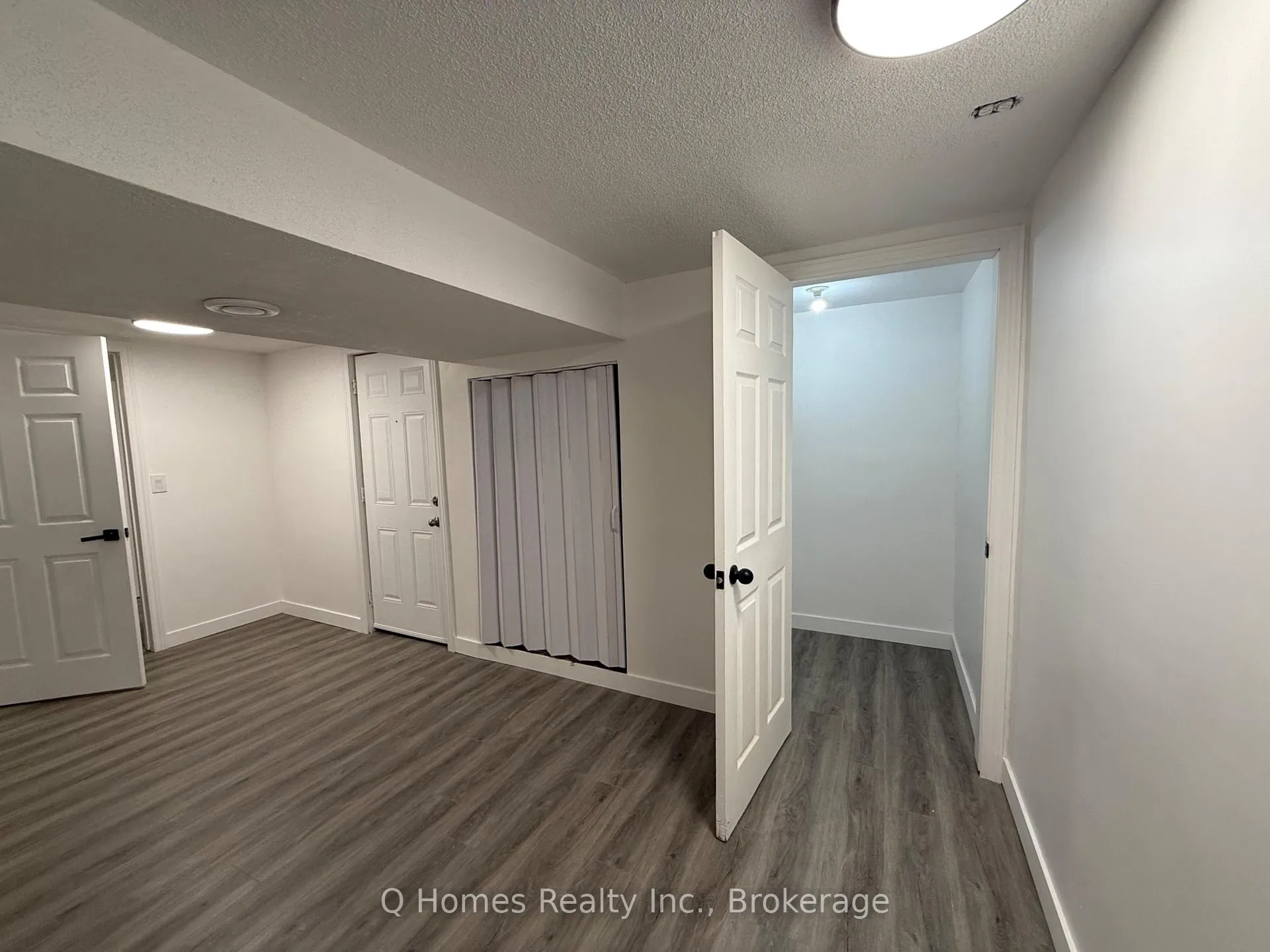 Photo 27 of 316E Bluevale Street N, Waterloo, Lincoln Heights — HOMEH