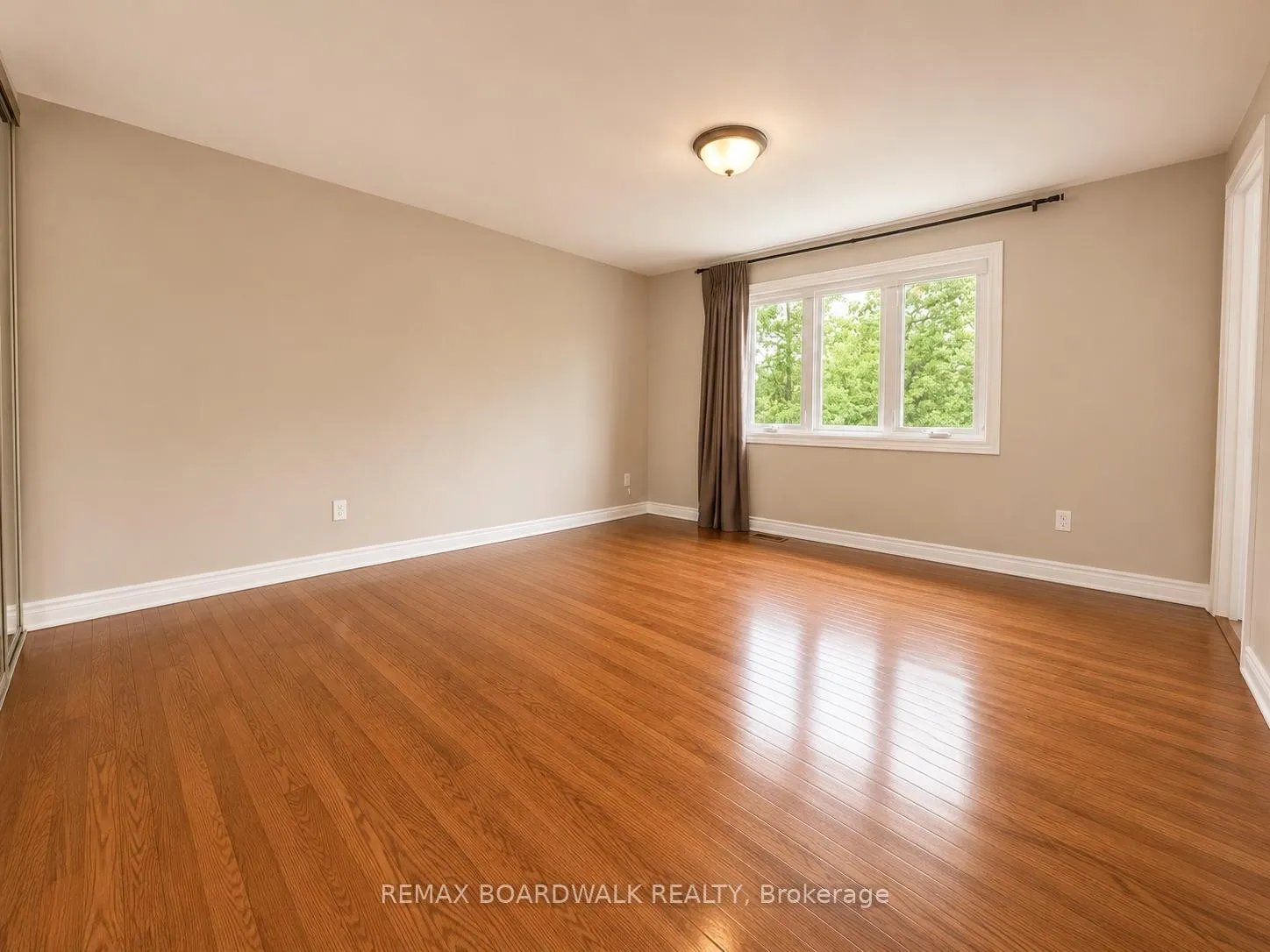 Photo 27 of 22 Bartley Crescent, Ottawa, Barrhaven - On the Green — HOMEH