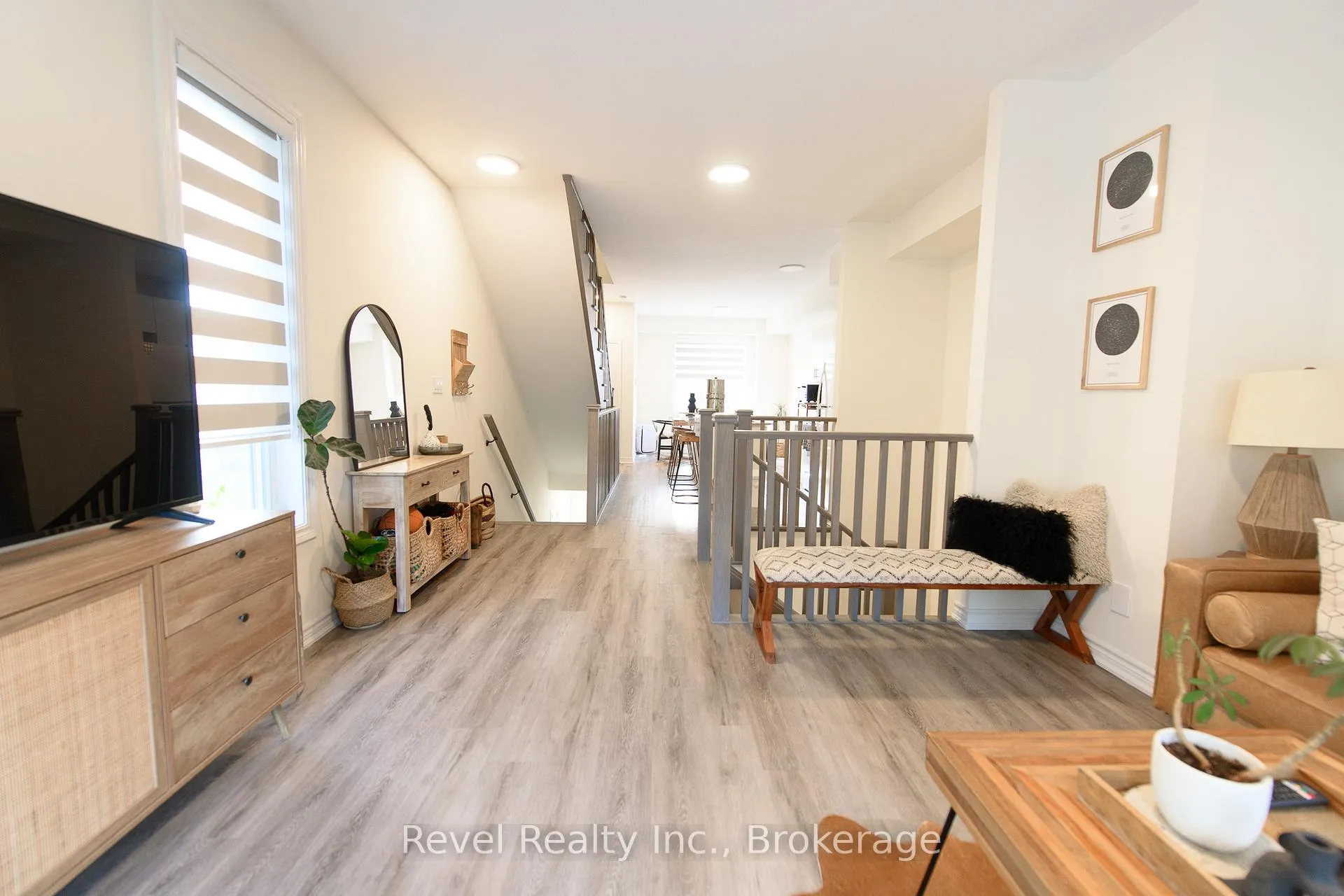 Photo 8 of 14 Winters Crescent, Collingwood — HOMEH