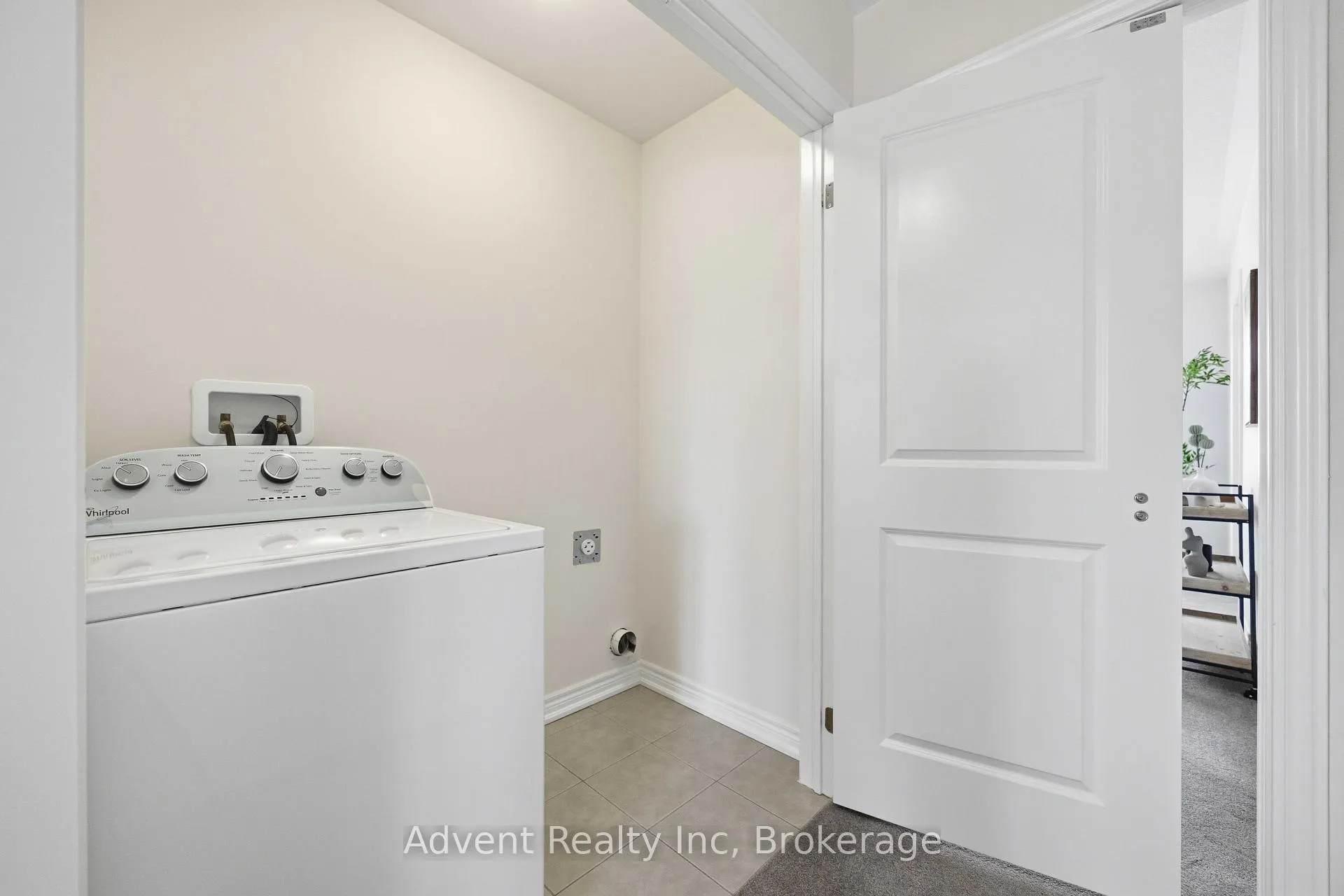 Photo 33 of 62 Demott Avenue, Markham, Cornell — HOMEH