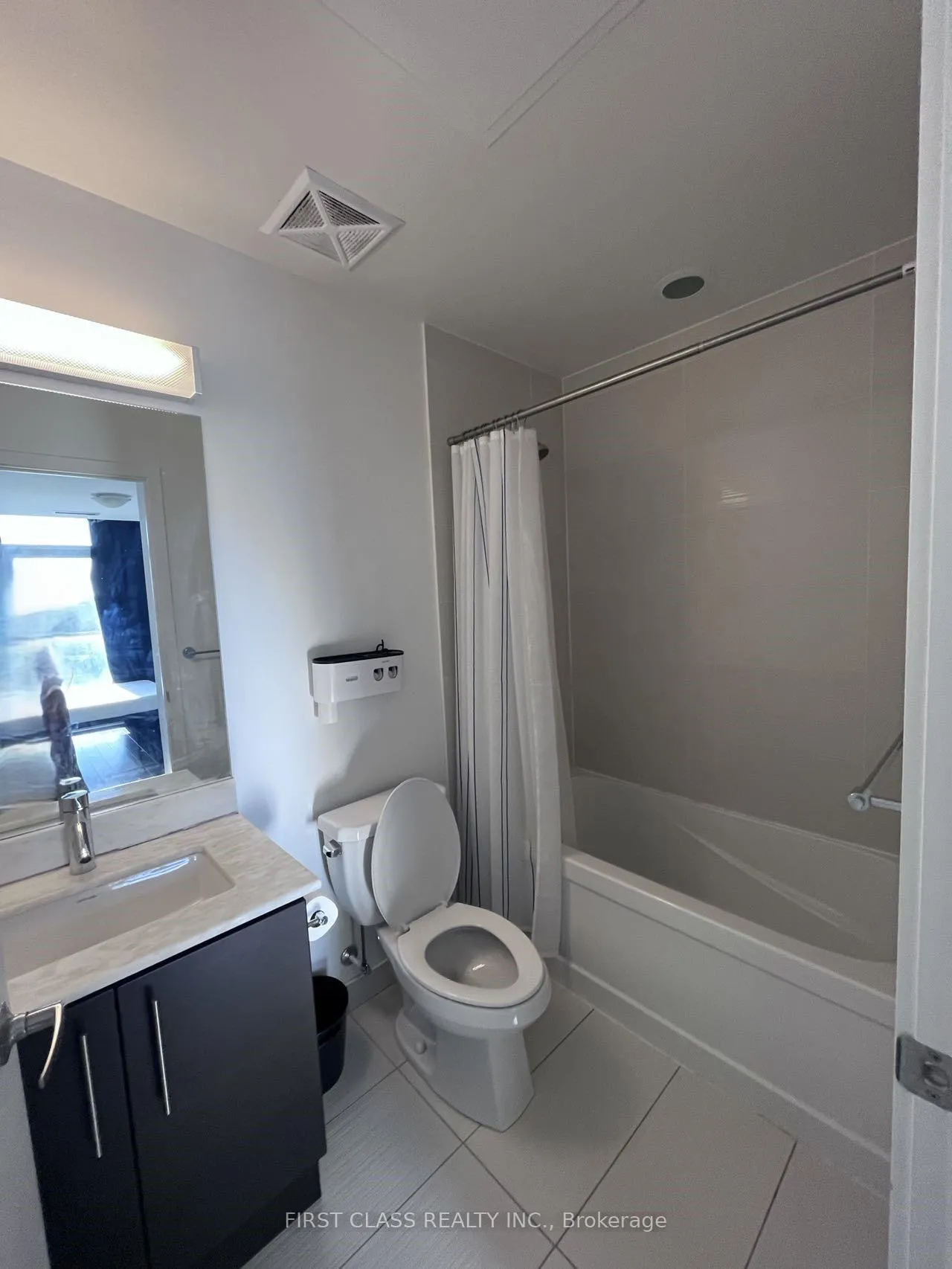 Photo 9 of Unit 1001, 58 Orchard View Boulevard, Toronto, Yonge-Eglinton — HOMEH