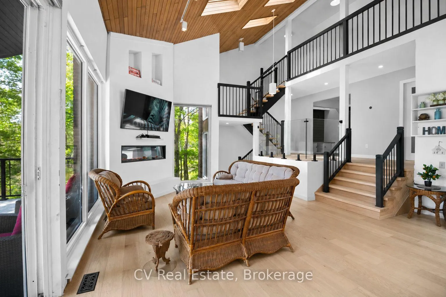 Photo 16 of 1030 S Sunset Bay Rd, Gravenhurst, Muskoka (S) — HOMEH
