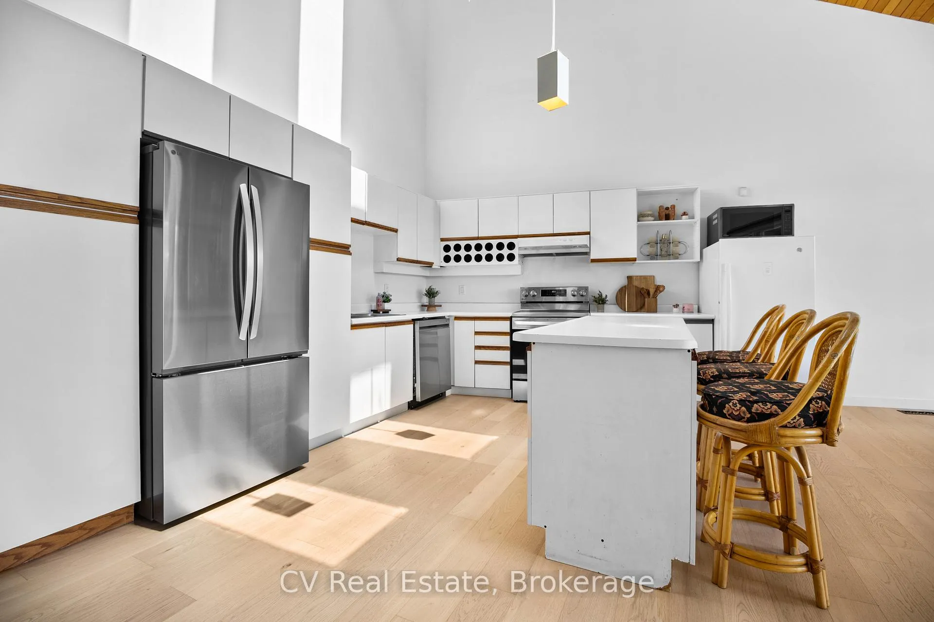 Photo 17 of 1030 S Sunset Bay Rd, Gravenhurst, Muskoka (S) — HOMEH