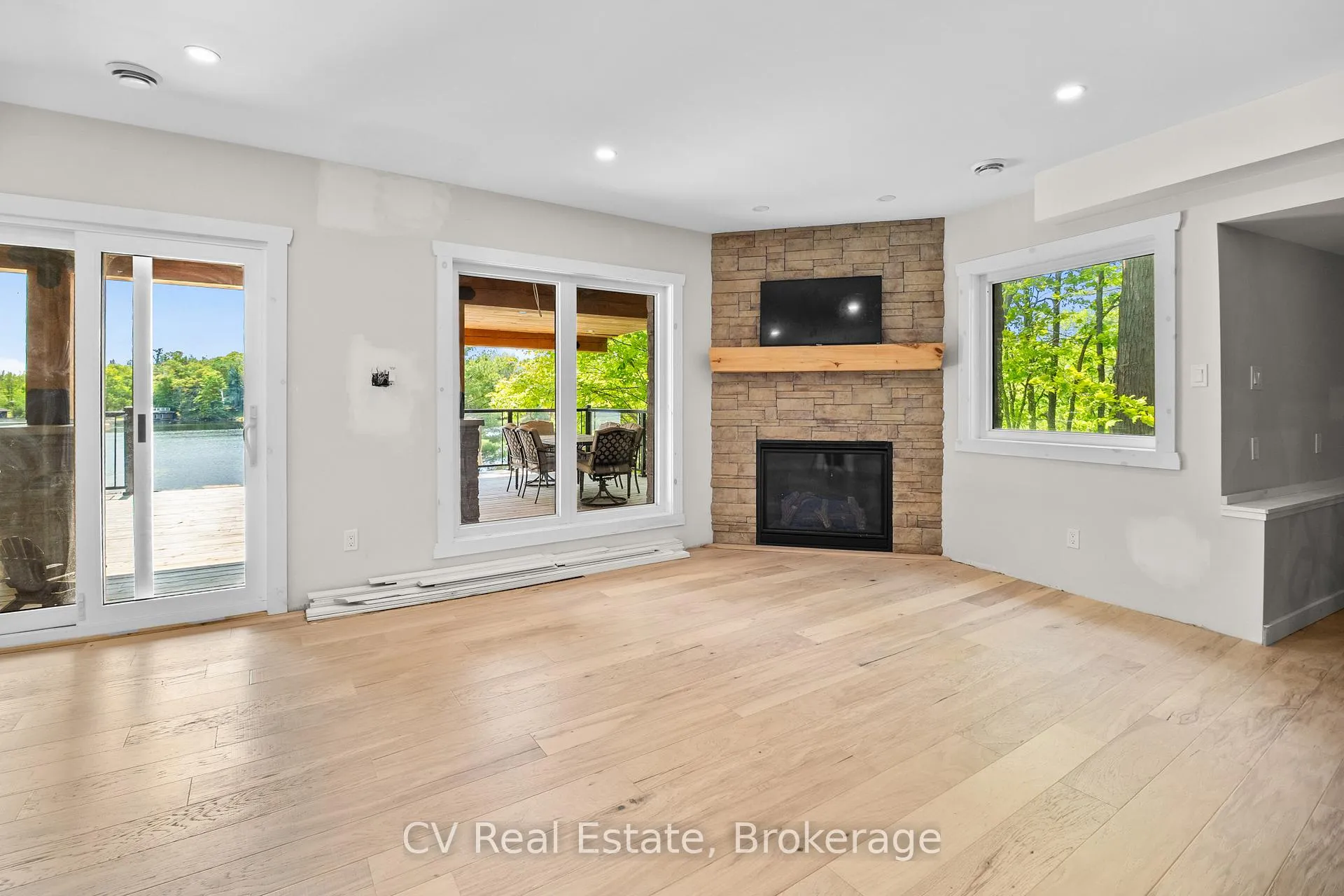Photo 29 of 1030 S Sunset Bay Rd, Gravenhurst, Muskoka (S) — HOMEH