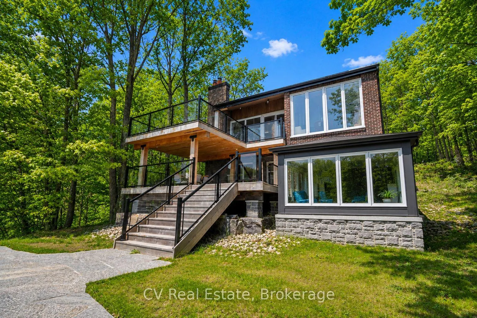 Photo 35 of 1030 S Sunset Bay Rd, Gravenhurst, Muskoka (S) — HOMEH