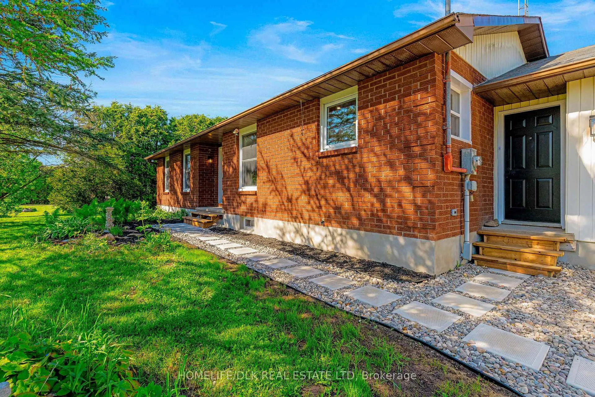 Photo 4 of 13 Beverly Street, Edwardsburgh/Cardinal, Edwardsburgh/Cardinal Twp — HOMEH