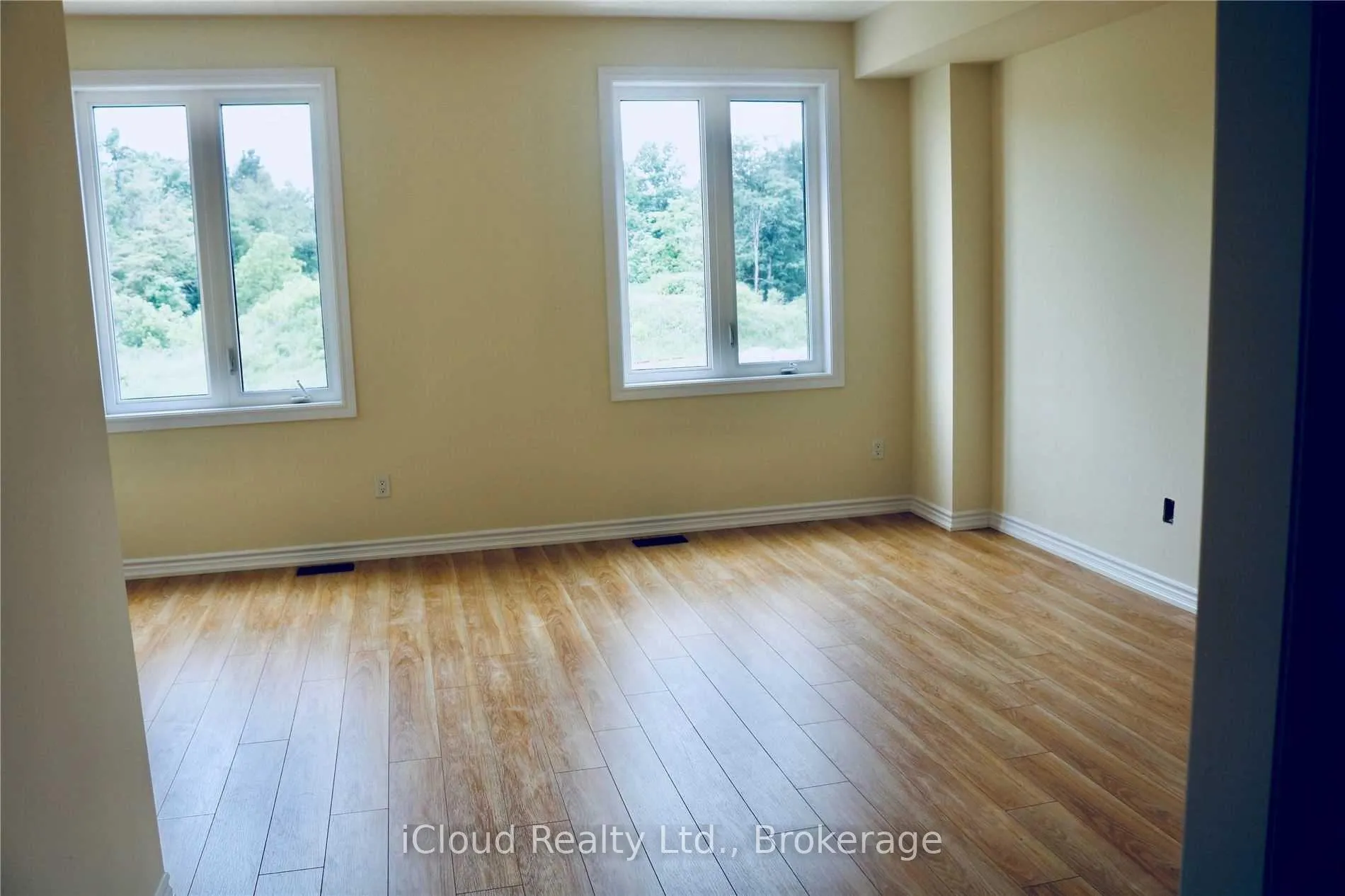 Photo 6 of 16 Miami Grove, Brampton, Heart Lake East — HOMEH