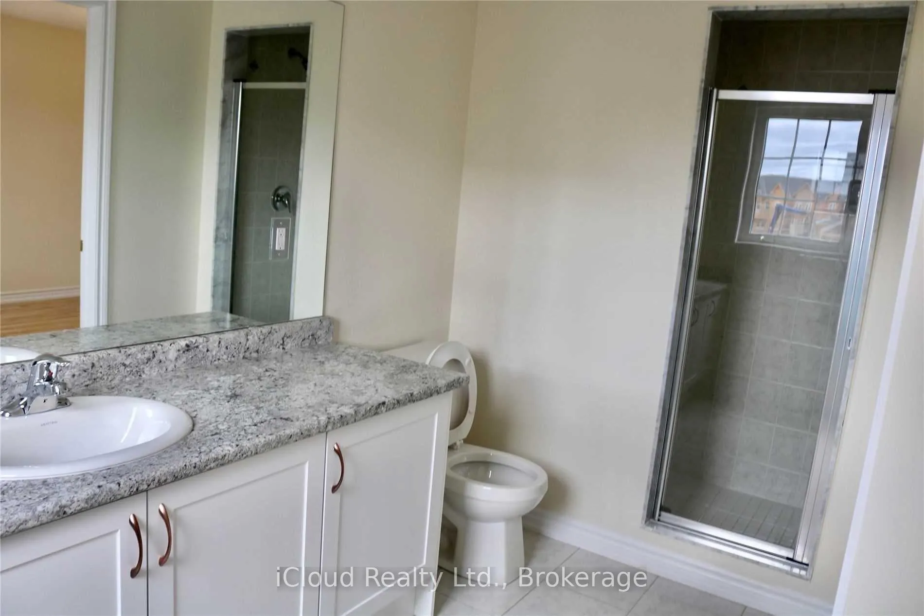Photo 7 of 16 Miami Grove, Brampton, Heart Lake East — HOMEH
