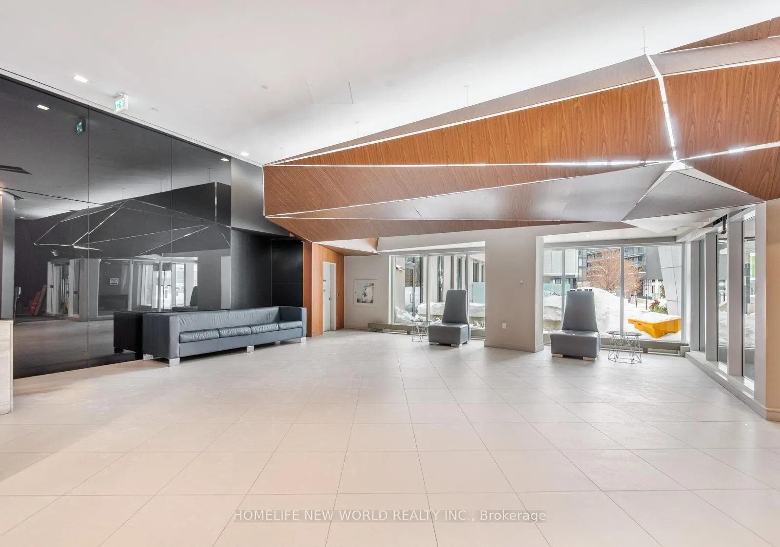 Photo 3 of Unit 3611, 75 Queens Wharf Road, Toronto, Waterfront Communities — HOMEH