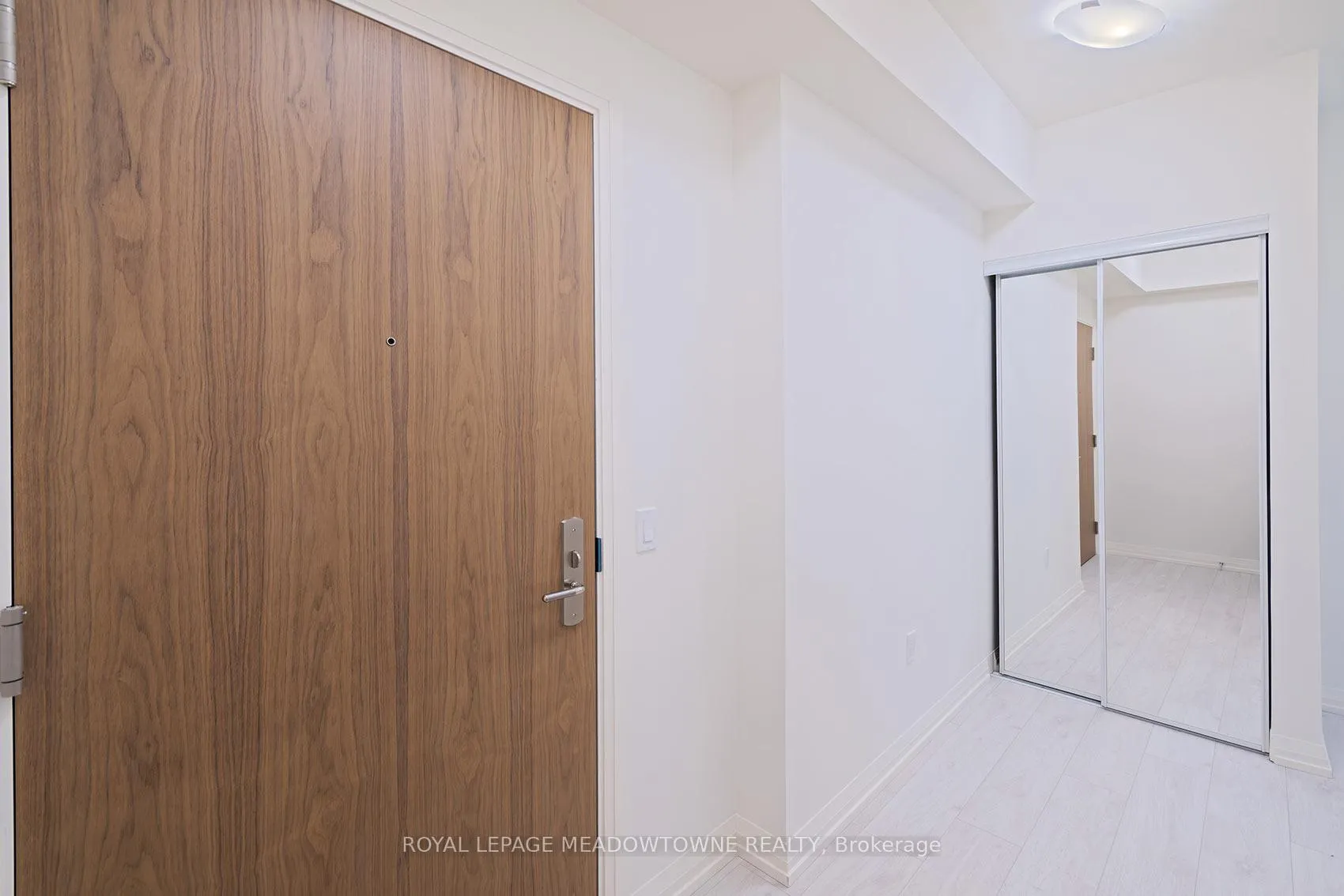 Photo 4 of Unit 1811, 27 Korda Gate, Vaughan, Vellore Village — HOMEH