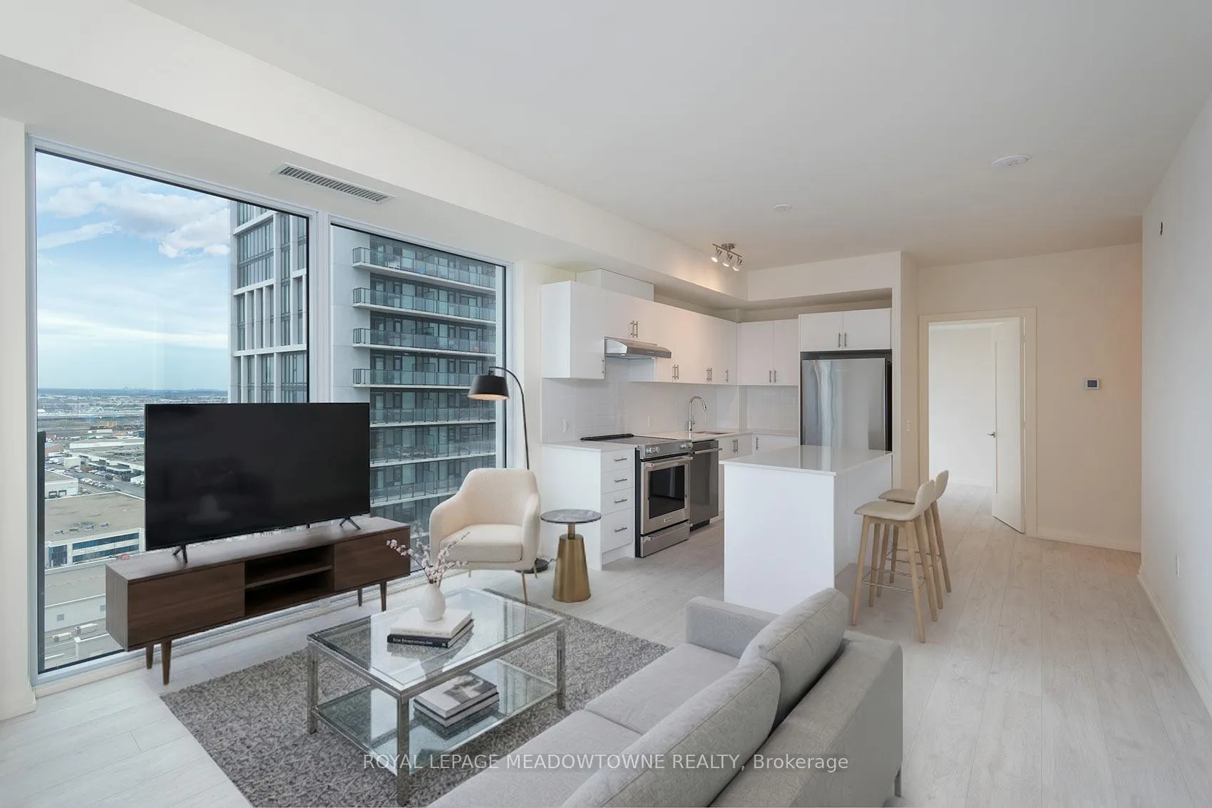 Photo 6 of Unit 1811, 27 Korda Gate, Vaughan, Vellore Village — HOMEH