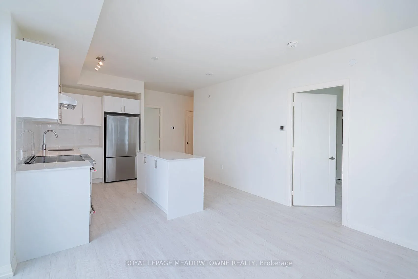 Photo 9 of Unit 1811, 27 Korda Gate, Vaughan, Vellore Village — HOMEH