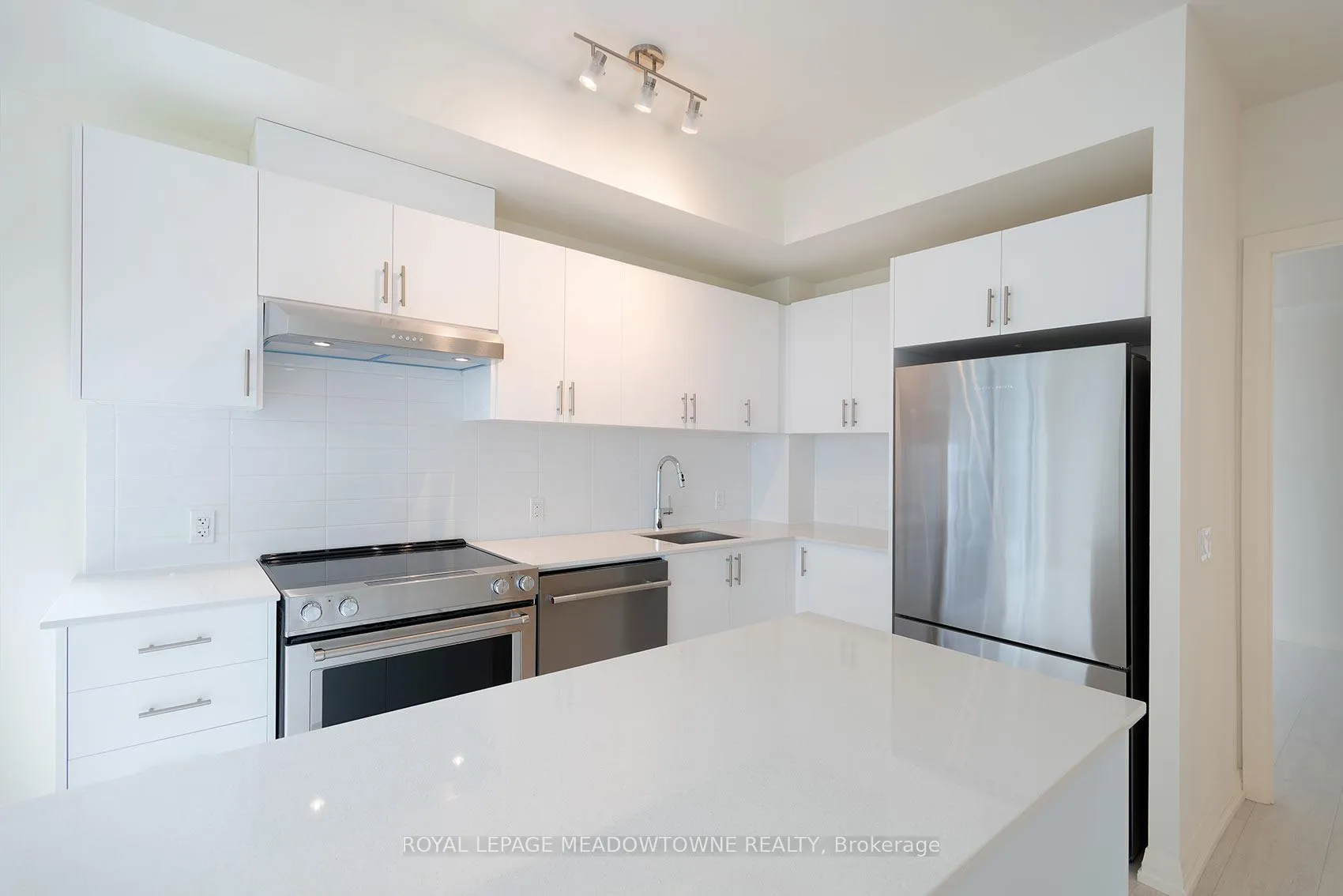 Photo 10 of Unit 1811, 27 Korda Gate, Vaughan, Vellore Village — HOMEH