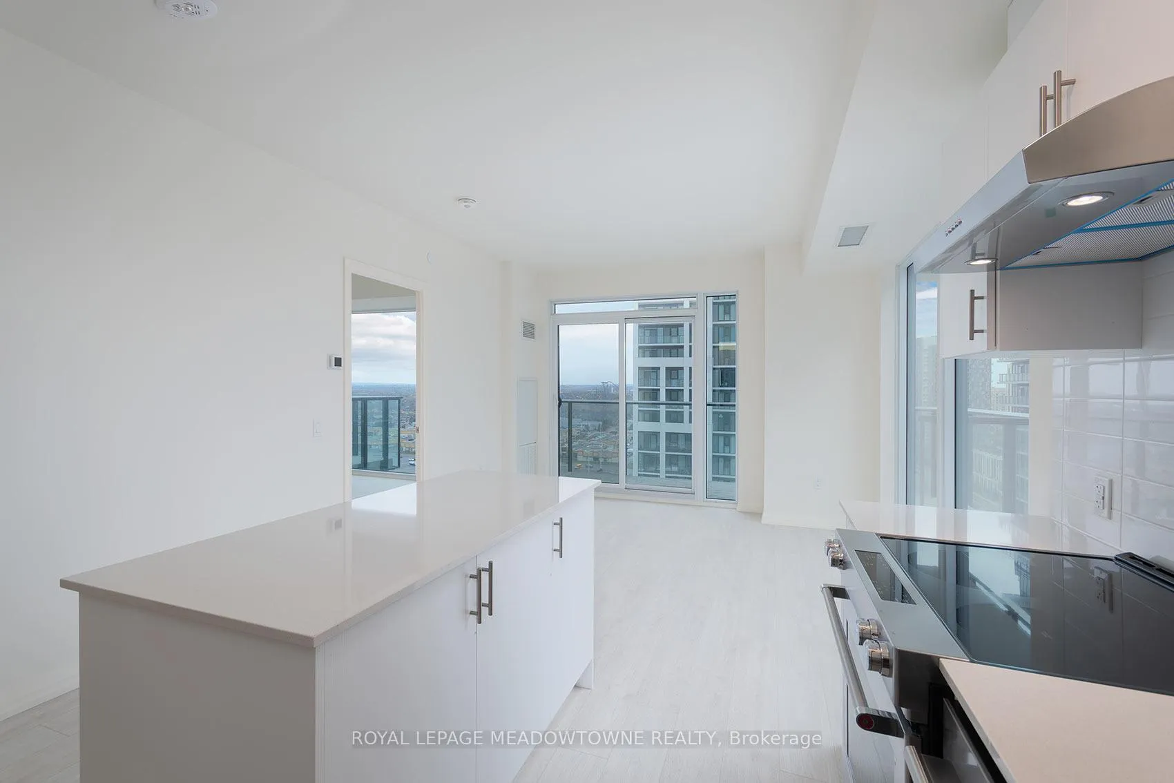 Photo 11 of Unit 1811, 27 Korda Gate, Vaughan, Vellore Village — HOMEH