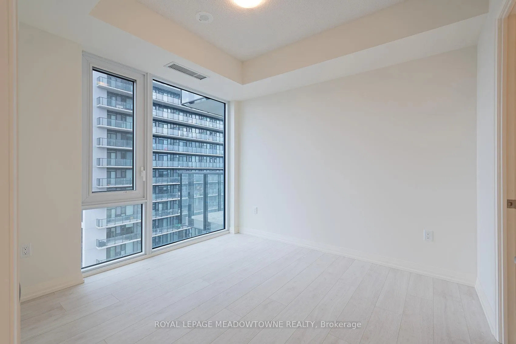 Photo 24 of Unit 1811, 27 Korda Gate, Vaughan, Vellore Village — HOMEH