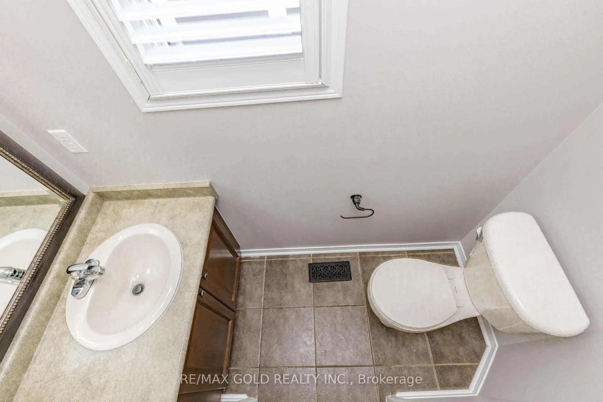 Photo 16 of 10 Palleschi Drive, Brampton, Bram East — HOMEH
