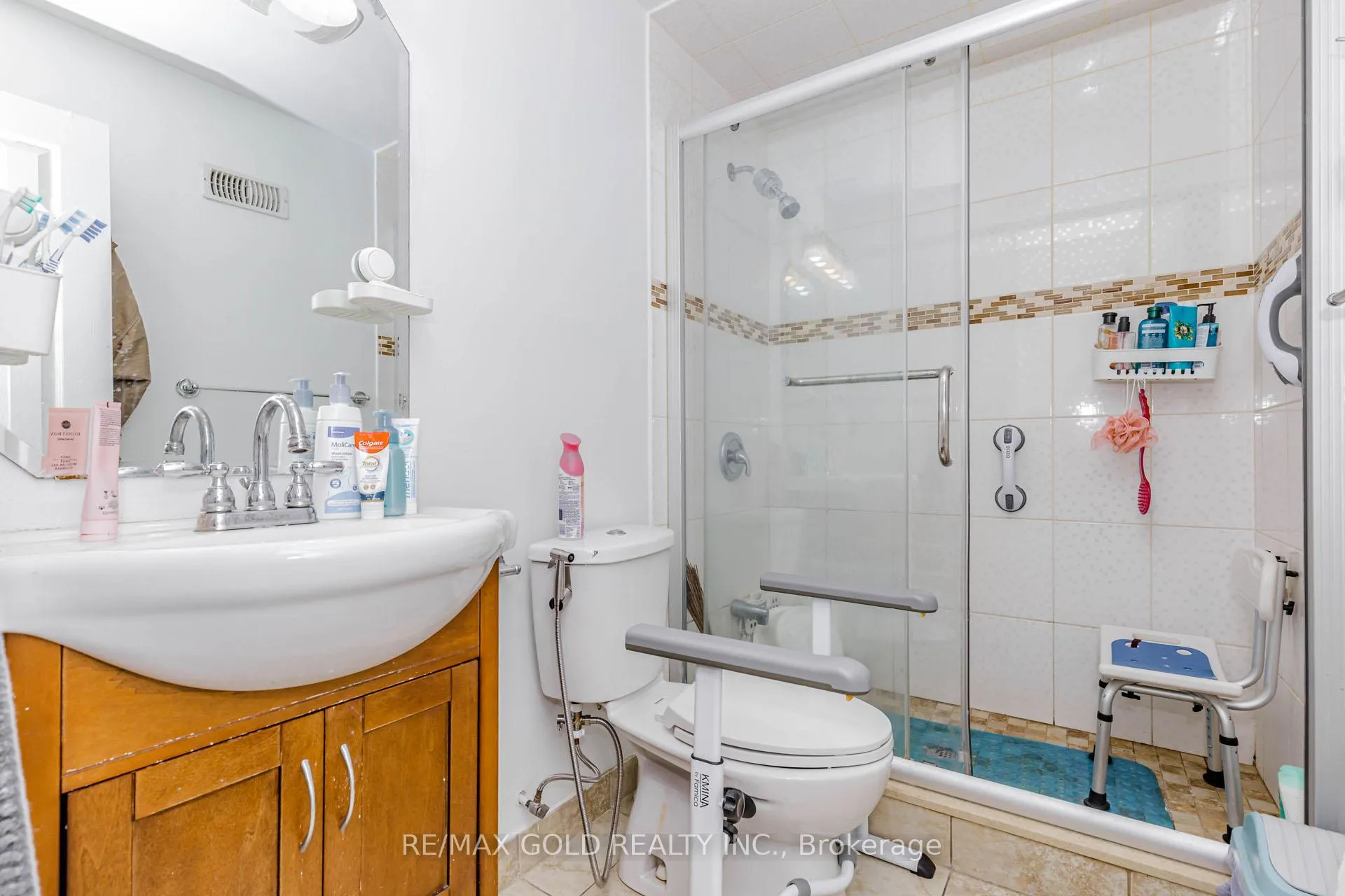 Photo 25 of 10 Palleschi Drive, Brampton, Bram East — HOMEH
