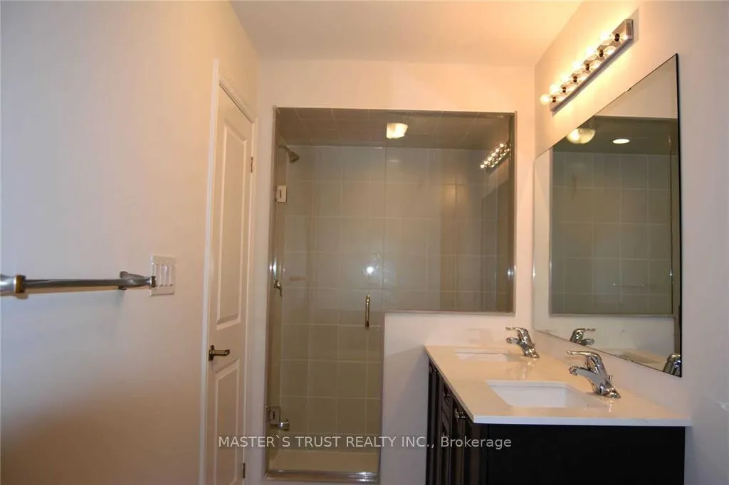 Photo 13 of 68 Gordon Circle, Newmarket, Gorham-College Manor — HOMEH