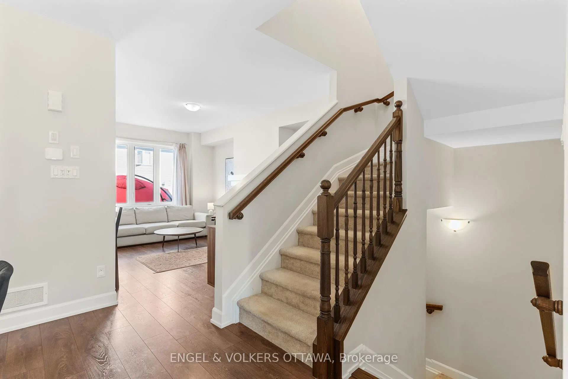 Photo 5 of 205 Geyser Place, Ottawa, Barrhaven - Hearts Desire — HOMEH