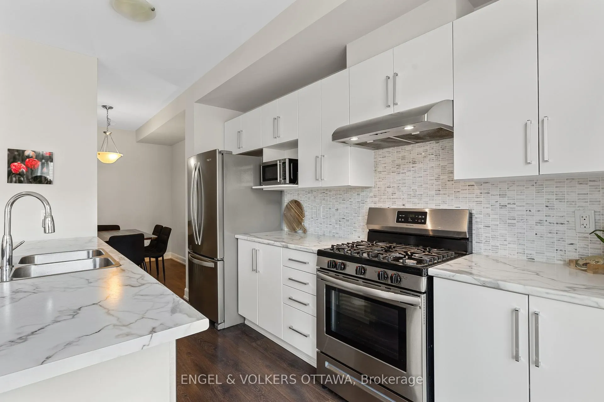 Photo 12 of 205 Geyser Place, Ottawa, Barrhaven - Hearts Desire — HOMEH
