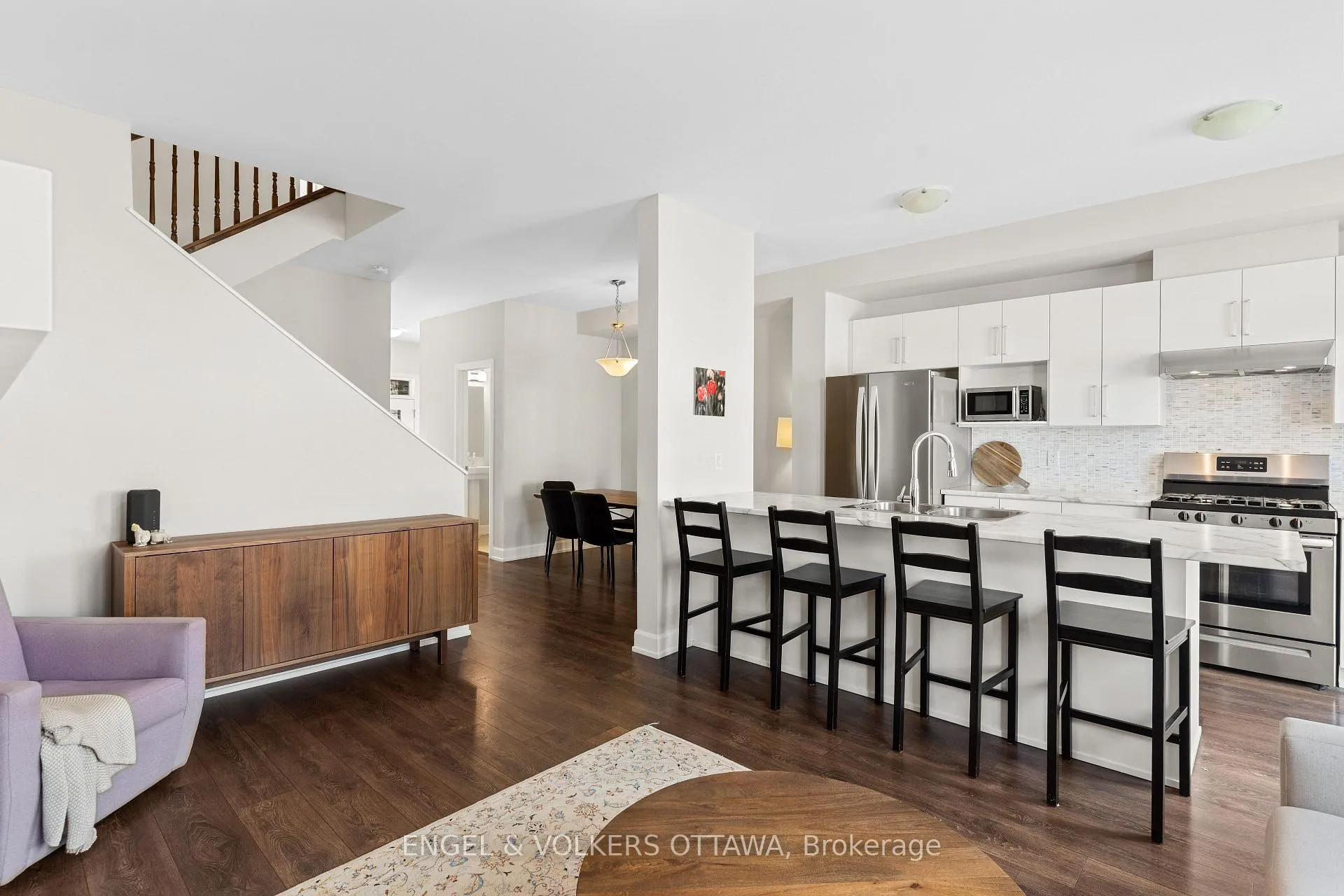 Photo 16 of 205 Geyser Place, Ottawa, Barrhaven - Hearts Desire — HOMEH