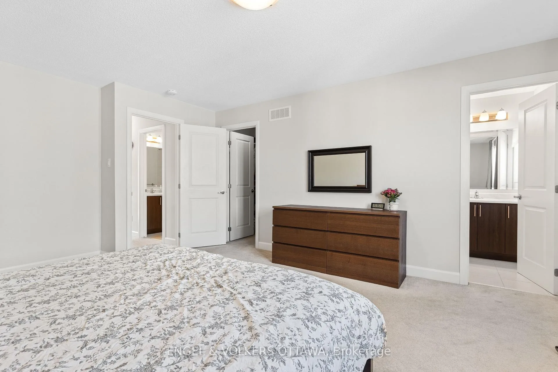Photo 23 of 205 Geyser Place, Ottawa, Barrhaven - Hearts Desire — HOMEH