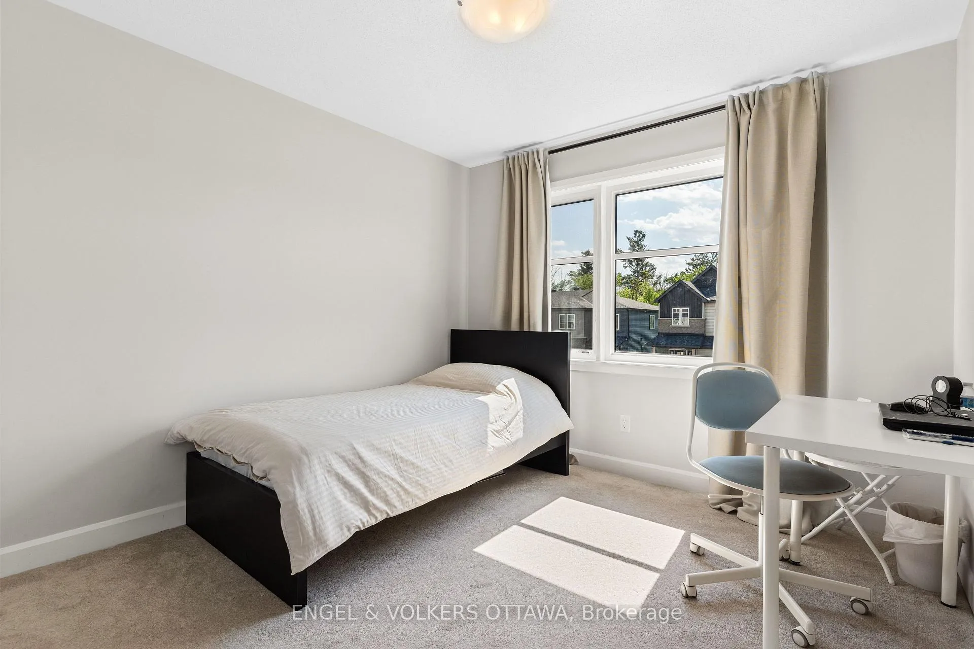 Photo 25 of 205 Geyser Place, Ottawa, Barrhaven - Hearts Desire — HOMEH