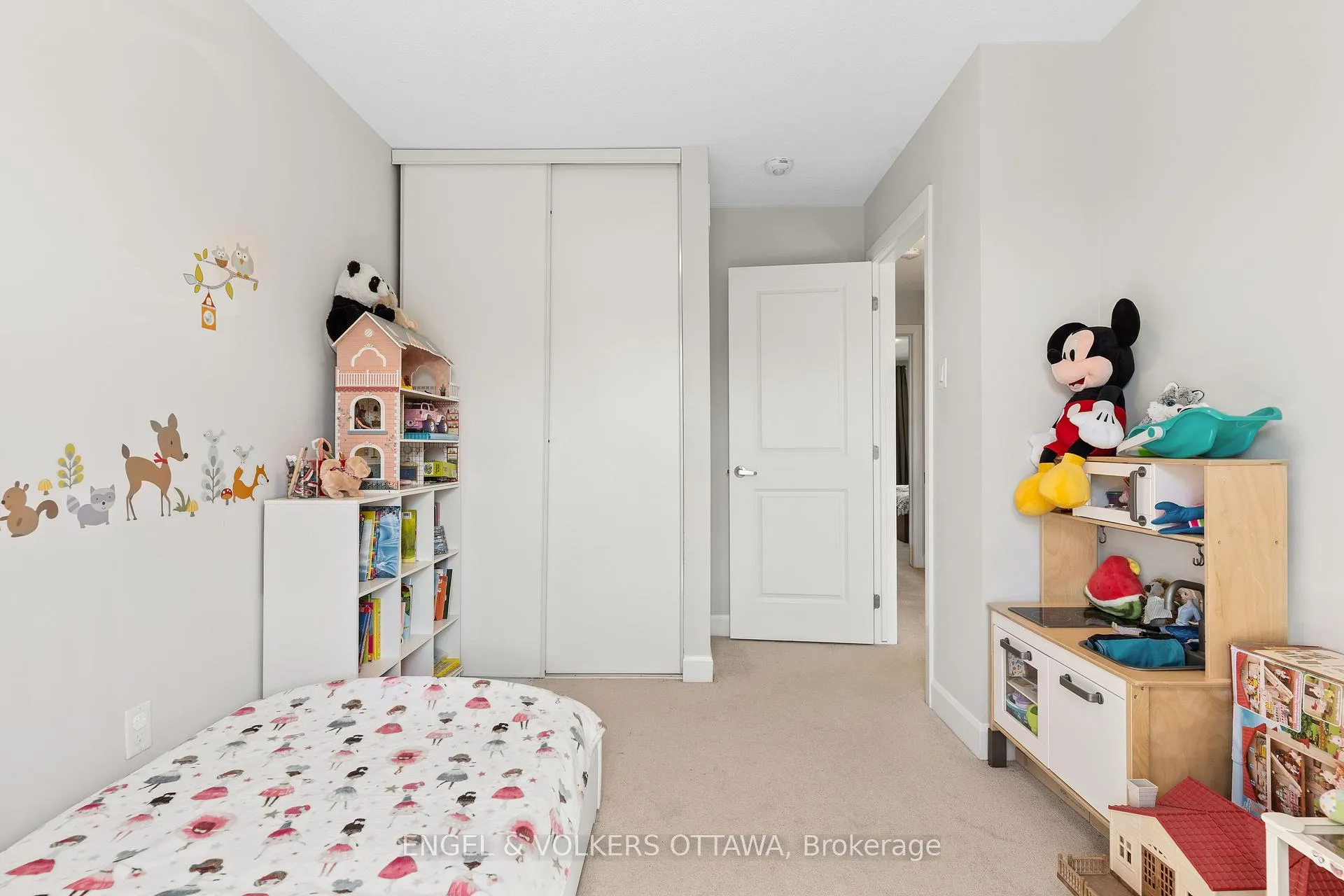 Photo 27 of 205 Geyser Place, Ottawa, Barrhaven - Hearts Desire — HOMEH