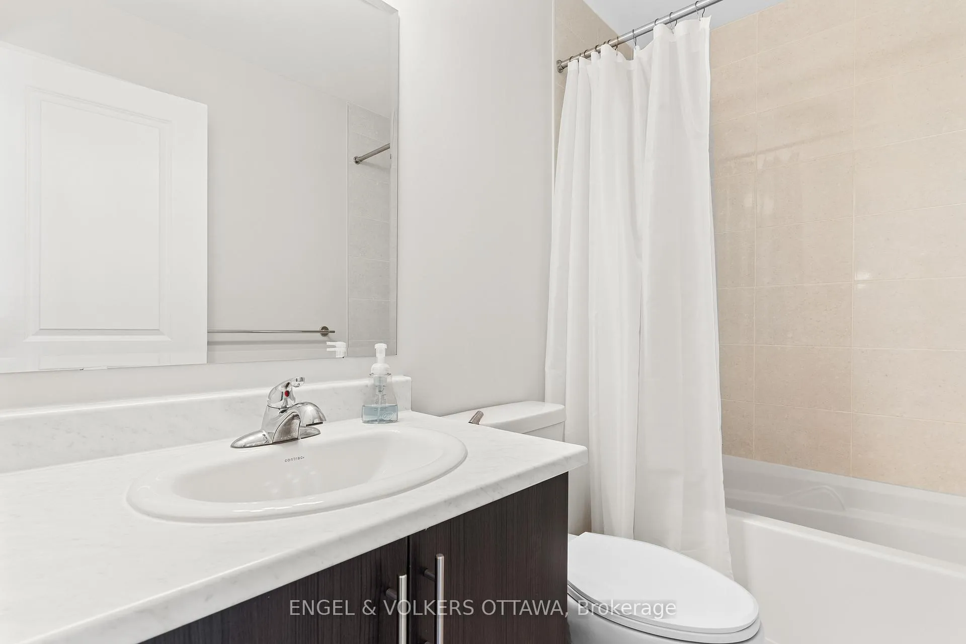 Photo 29 of 205 Geyser Place, Ottawa, Barrhaven - Hearts Desire — HOMEH