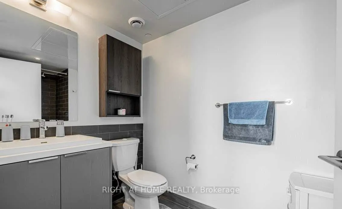 Photo 6 of Unit 1604, 6 Sonic Way, Toronto, Flemingdon Park — HOMEH