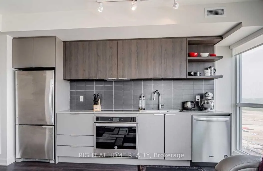 Photo 8 of Unit 1604, 6 Sonic Way, Toronto, Flemingdon Park — HOMEH