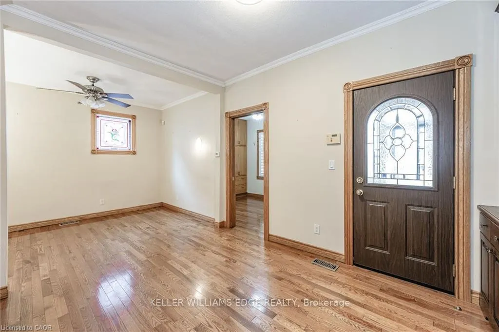 Photo 11 of 252 Beechwood Avenue, Hamilton, Crown Point — HOMEH