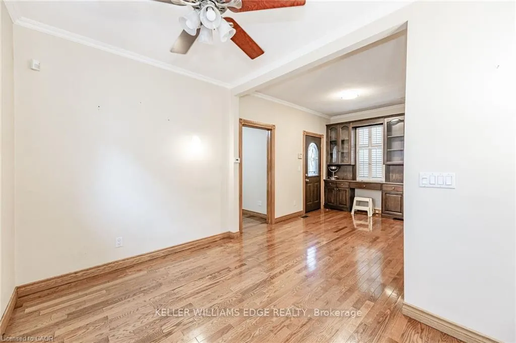 Photo 15 of 252 Beechwood Avenue, Hamilton, Crown Point — HOMEH
