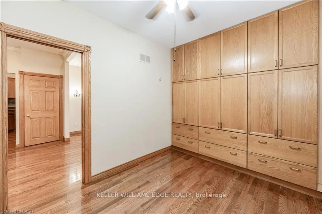 Photo 16 of 252 Beechwood Avenue, Hamilton, Crown Point — HOMEH