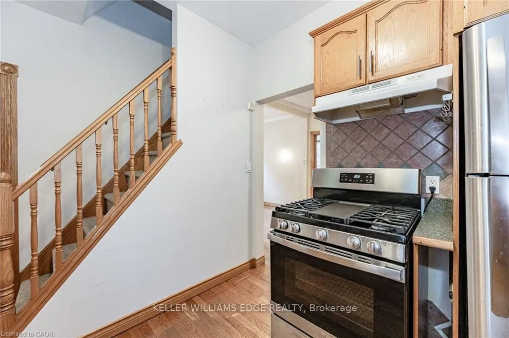 Photo 20 of 252 Beechwood Avenue, Hamilton, Crown Point — HOMEH