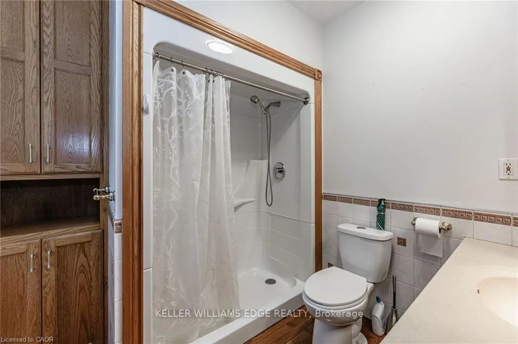 Photo 21 of 252 Beechwood Avenue, Hamilton, Crown Point — HOMEH