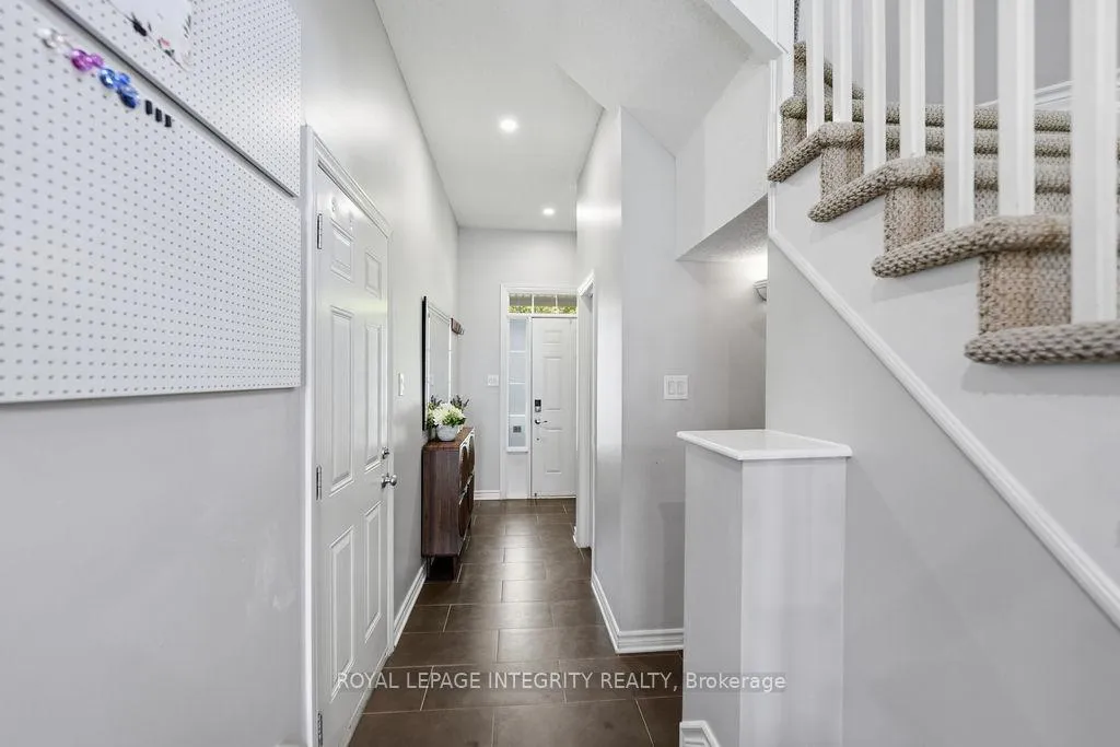 Photo 4 of 268 Keyrock Drive, Ottawa, Kanata - Kanata Lakes/Heritage Hills — HOMEH
