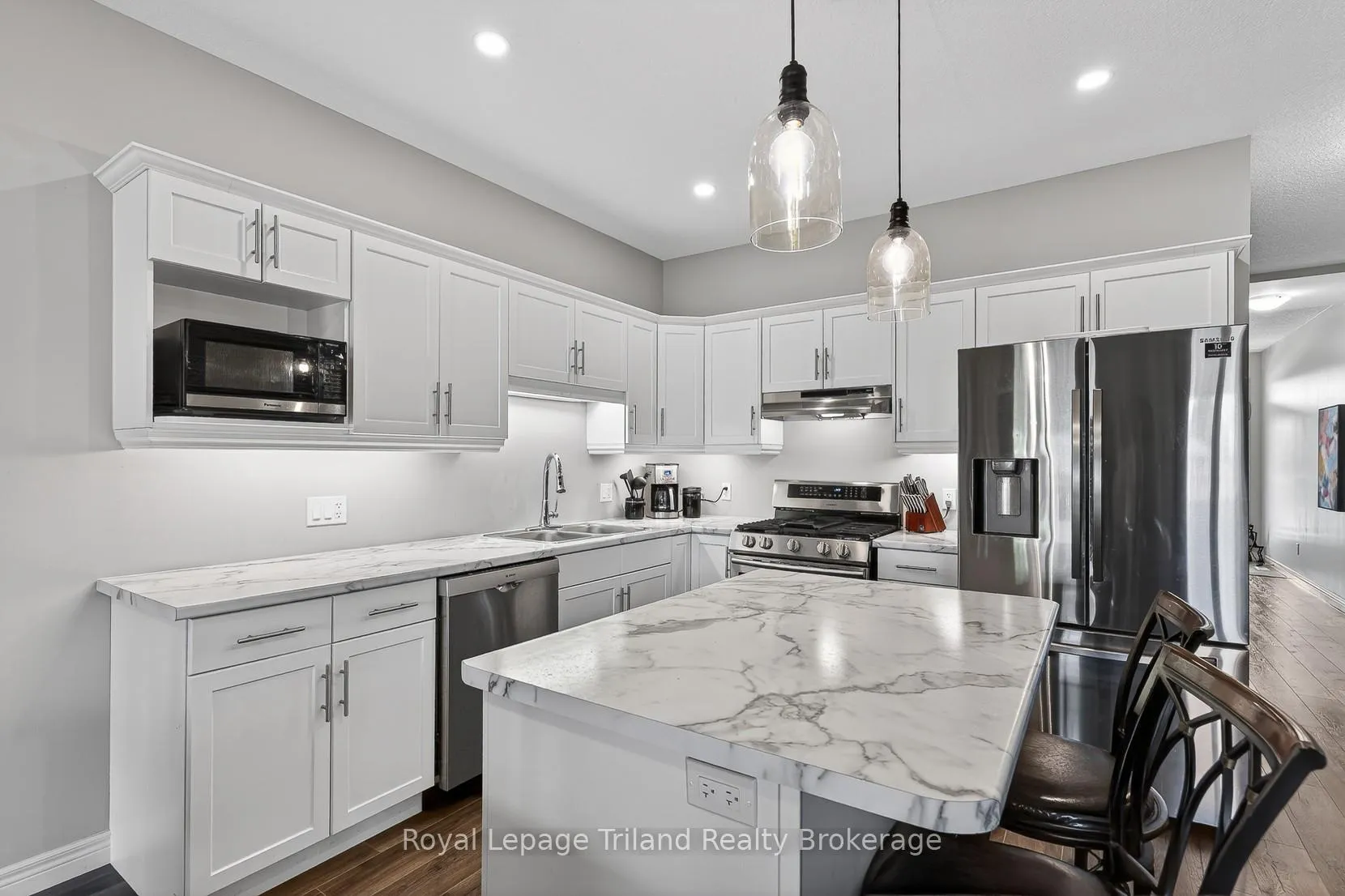 Photo 15 of 301 Boyd Boulevard, Zorra, Thamesford — HOMEH